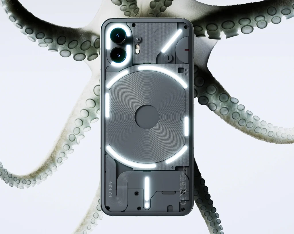 Vue arrière du Nothing Phone avec son interface lumineuse, sur un fond de tentacules de poulpe.